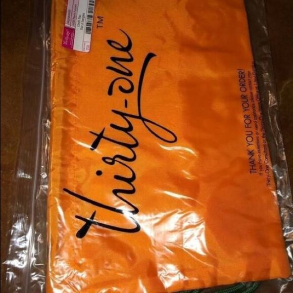 Thirty-One Lil’ Pumpkin Halloween Cinch Sac - Picture 3 of 4